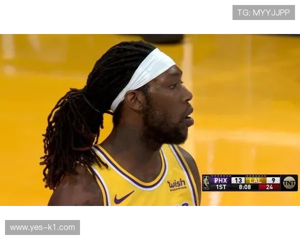 佩顿·普里查德通过突破拉开空间提升进攻效率，显著区别于控卫库兹马的无球定位