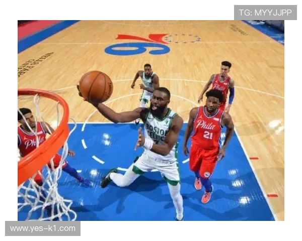 米德尔顿挡拆拉开空间效率提升显著 超越队内其他得分手